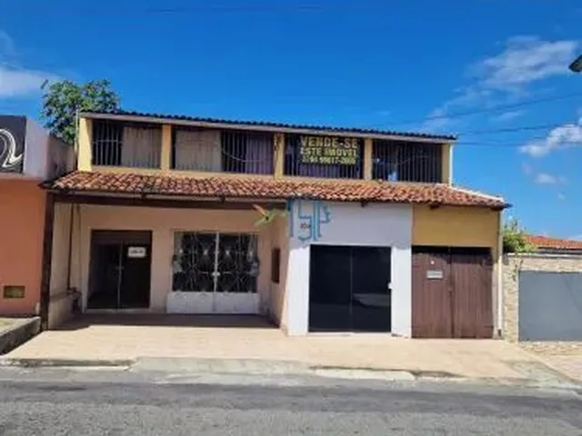 Imagem 2: CASA COM PONTO COMERCIAL À VENDA NO AMARANTE – 200M² | 5+ QUARTOS
