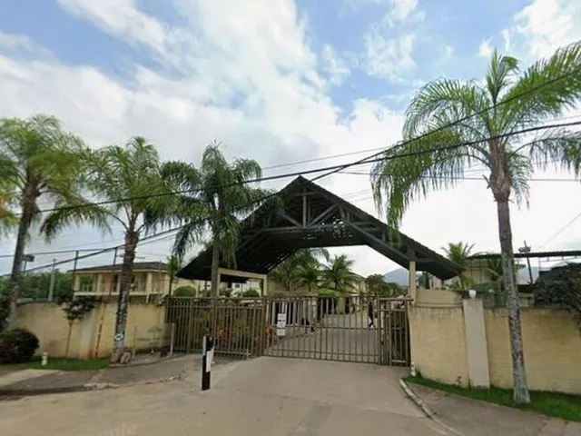 Imagem: A casa em condomínio possui 3 Dormitórios, 1 Banheiro,