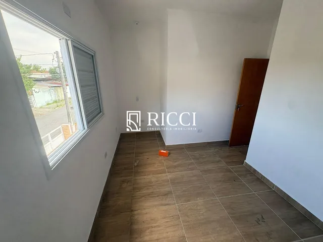 Imagem 3: Casa Nova em São Jorge, São Vicente - 2 Quartos, 2 Banheiros, Estacionamento - Escritura Imediata