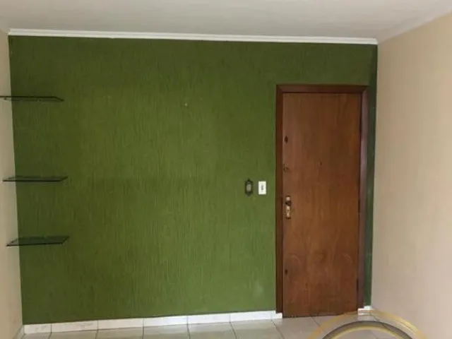 Imagem 7: Apartamento para locação na Mooca com sala ampla para 2 ambientes, cozinha com entrada