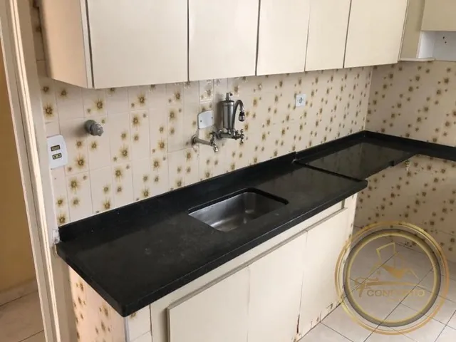 Imagem 10: Apartamento para locação na Mooca com sala ampla para 2 ambientes, cozinha com entrada