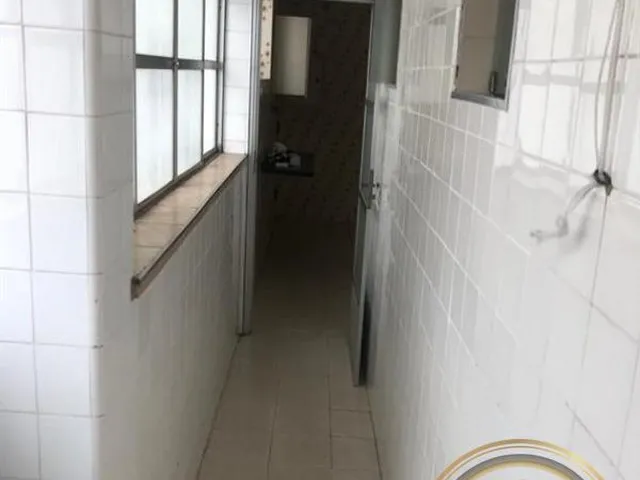Imagem 11: Apartamento para locação na Mooca com sala ampla para 2 ambientes, cozinha com entrada