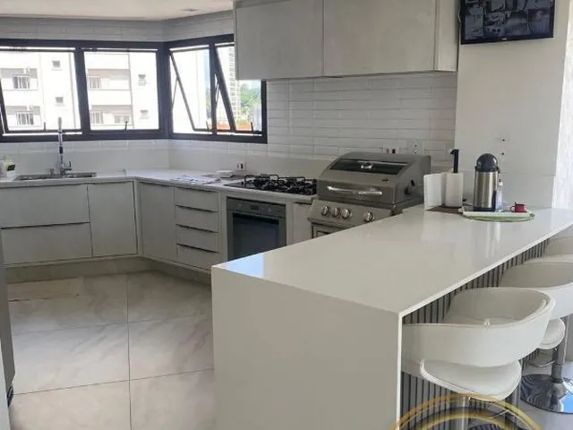 Imagem 12: Não perca a oportunidade de adquirir este belíssimo apartamento no coração do Parque