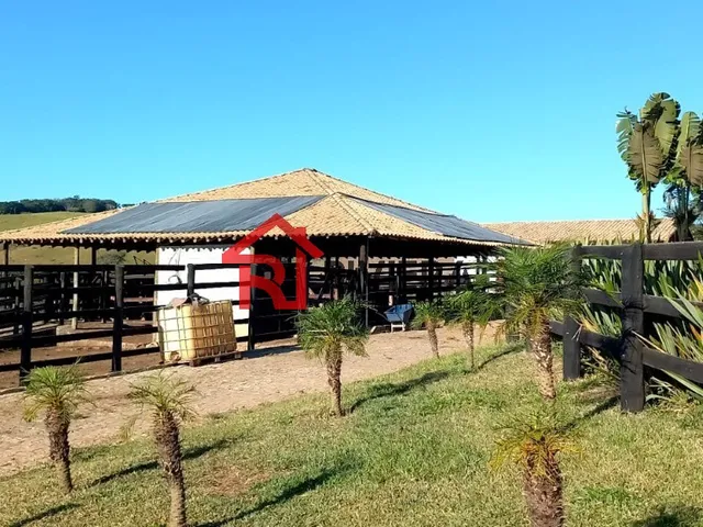 Imagem 11: FAZENDA RURAL em OLIVEIRA - MG, Centro