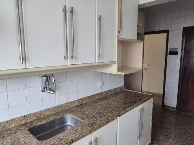 Imagem 12: Venha morar em um lindo apartamento junto à Praça Avai, com toda a comodidade e
