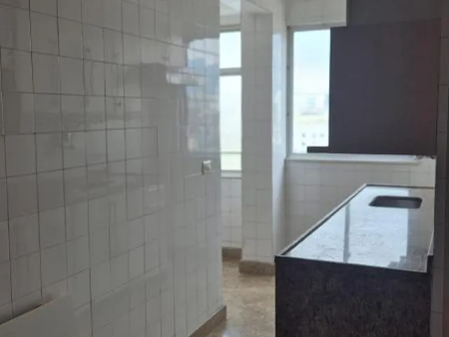Imagem 6: Venha morar em um lindo apartamento junto à Praça Avai, com toda a comodidade e