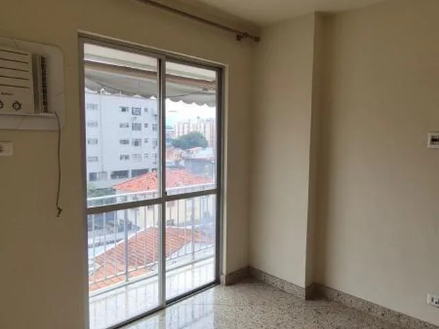 Imagem 4: Venha morar em um lindo apartamento junto à Praça Avai, com toda a comodidade e