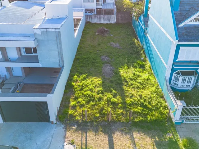 Imagem: O terreno possui 420m² de Área e está localizado em