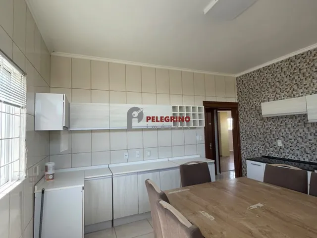 Imagem 9: Pelegrino Imóveis aluga apartamento no centro de Tapes
