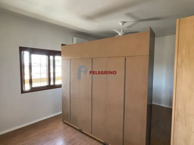 Imagem 2: Pelegrino Imóveis aluga apartamento no centro de Tapes
