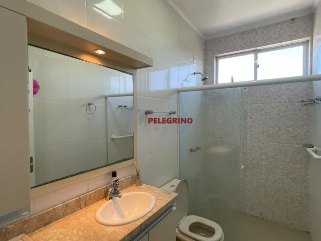 Imagem 2: Pelegrino Imóveis aluga apartamento no centro de Tapes