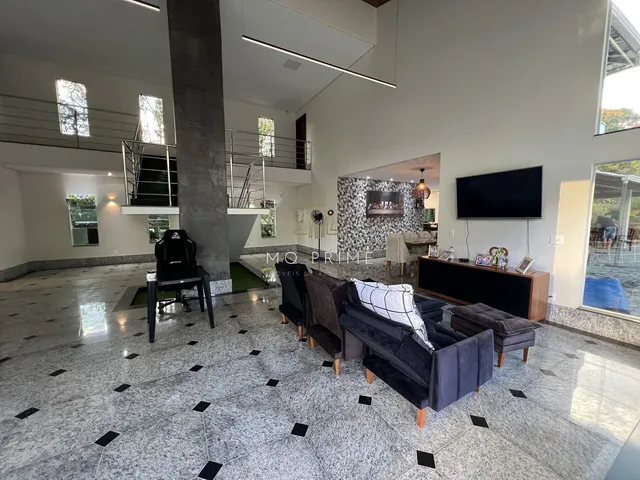 Imagem 10: Luxuosa Casa de Alto Padrão no Condomínio Ipê Amarelo – Conforto, Exclusividade e