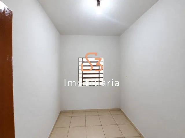 Imagem 6: Casa para locação no bairro Martins em Uberlândia-MG: 3 quartos, 1 sala, 1 vaga de