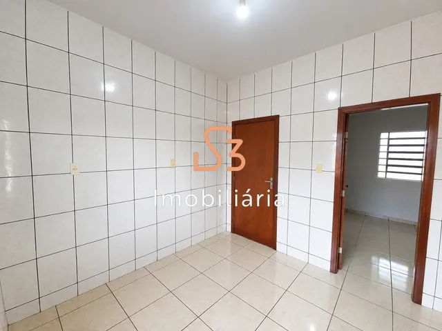 Imagem 5: Casa para locação no bairro Martins em Uberlândia-MG: 3 quartos, 1 sala, 1 vaga de