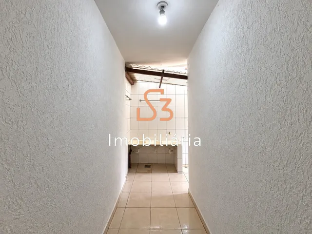 Imagem 2: Casa para locação no bairro Martins em Uberlândia-MG: 3 quartos, 1 sala, 1 vaga de