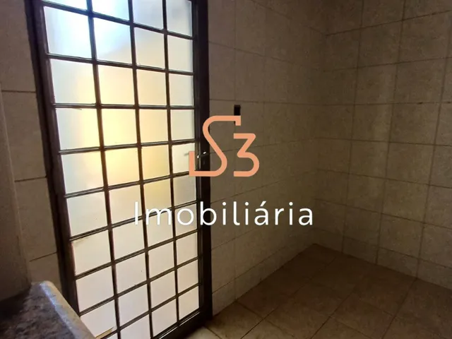 Imagem 10: Casa para locação em Uberlândia-MG, bairro Santa Mônica: 3 quartos, 1 suíte, 2