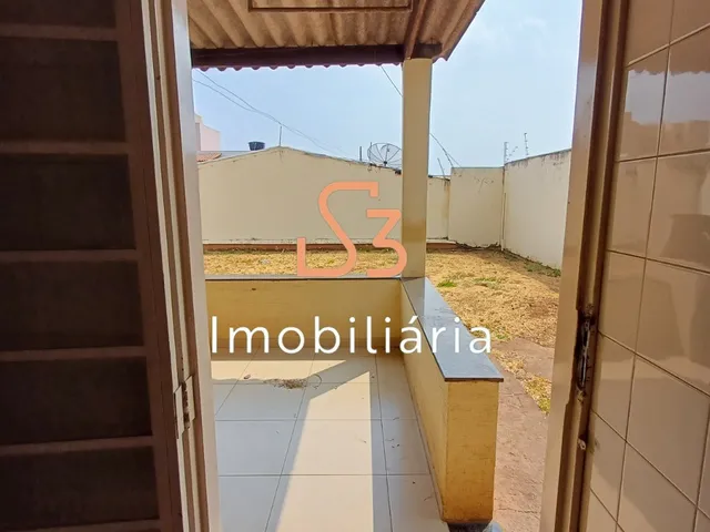 Imagem 8: Casa para locação em Uberlândia-MG, bairro Santa Mônica: 3 quartos, 1 sala, 1