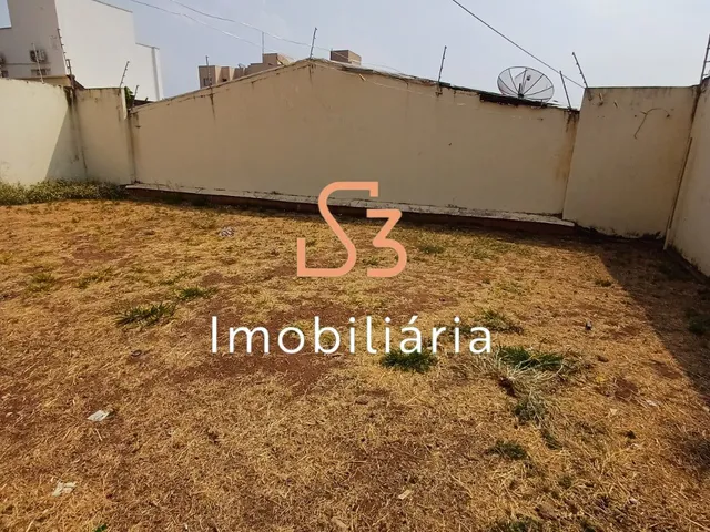 Imagem 6: Casa para locação em Uberlândia-MG, bairro Santa Mônica: 3 quartos, 1 sala, 1