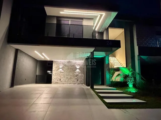 Imagem 15: P style="line-height: 1.4;"><strong>Sobrado à venda no Condomínio Villagio Piacenza no