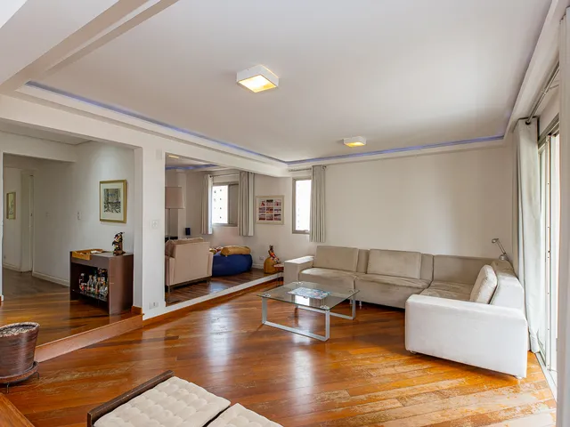 Imagem 10: Apartamento para Venda em Moema com 2 Quartos, Sendo 2 Suítes, 122M²