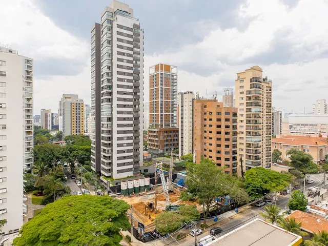 Imagem 13: Apartamento para Venda em Moema com 2 Quartos, Sendo 2 Suítes, 122M²