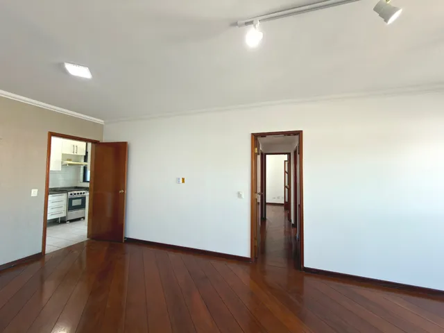 Imagem 8: Apartamento para Venda em Chácara Inglesa com 3 Quartos, Sendo 1 Suíte, 102M²