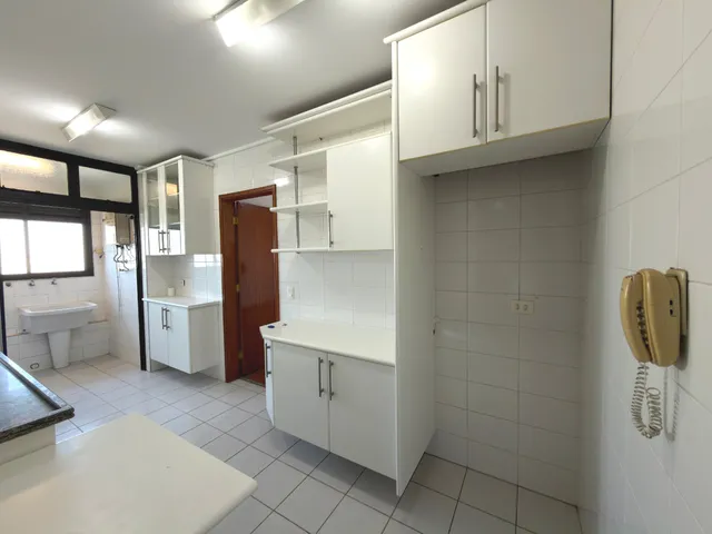 Imagem 16: Apartamento para Venda em Chácara Inglesa com 3 Quartos, Sendo 1 Suíte, 102M²