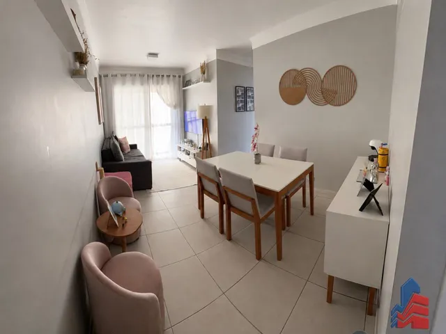 Imagem: O apartamento possui 4 Dormitórios, 1 Suíte, 2 Banheiros,