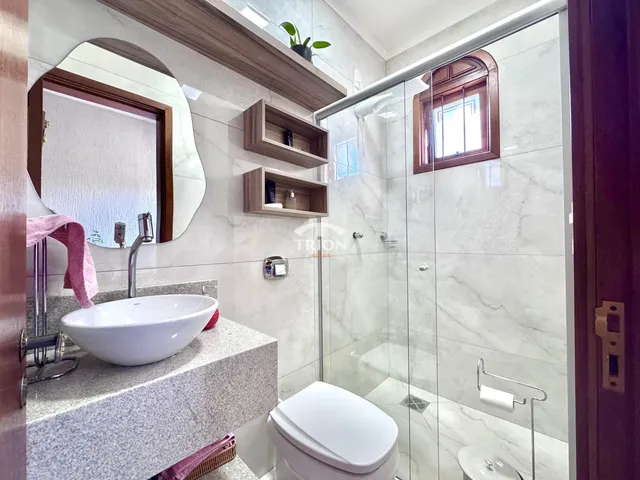 Imagem 13: Casa plana com 3 dormitórios e amplo espaço externo à venda em Lajeado/RS