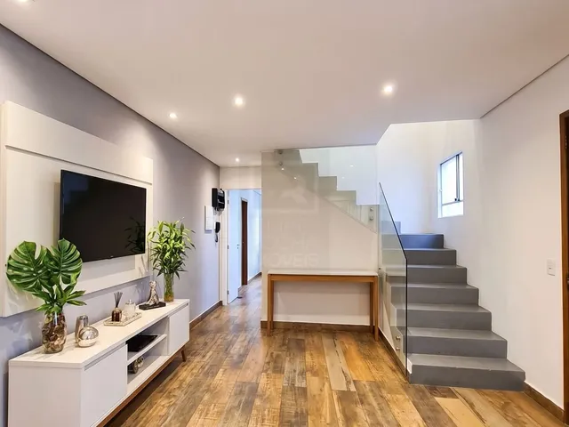 Imagem: A casa em condomínio possui 2 Dormitórios, 2 Banheiros, 2