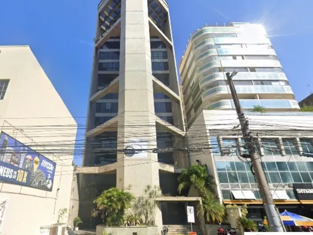 Imagem: Prédio Comercial em leilão à Venda em