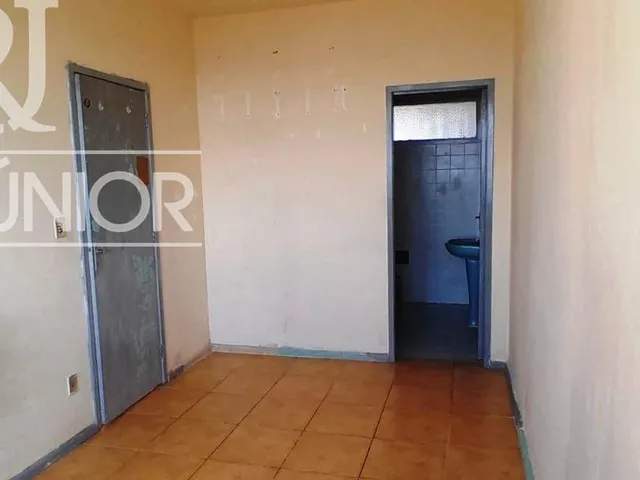 Imagem 2: OPORTUNIDADE, 1/4 , COM VISTA MAR E PARA O CARNAVAL