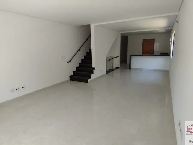 Imagem: Casa à venda em Santos-SP, bairro Embaré