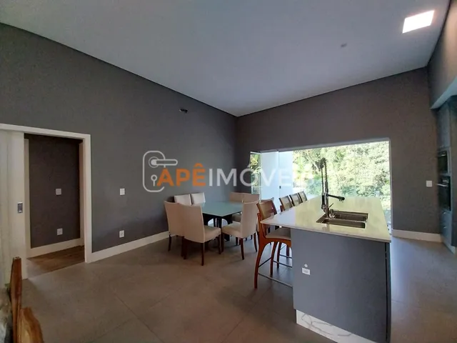 Imagem 9: Casa de Alto Padrão para Locação – Condomínio Fechado