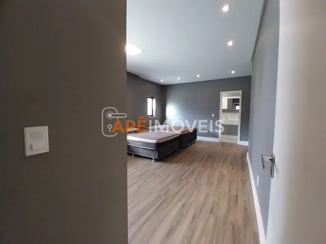 Imagem 3: Casa de Alto Padrão para Locação – Condomínio Fechado