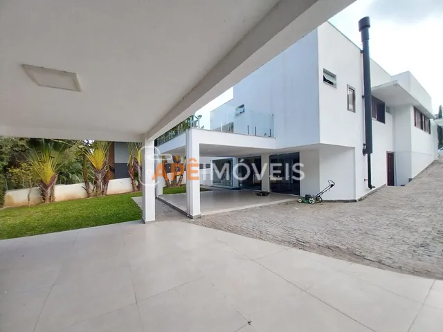 Imagem 4: Casa de Alto Padrão para Locação – Condomínio Fechado