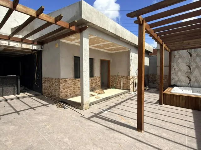 Imagem: Casa linear recém construída à venda