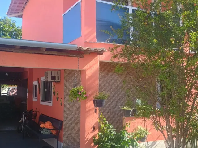 Imagem 2: CASA - ARARUAMA Casa com 4 dormitórios