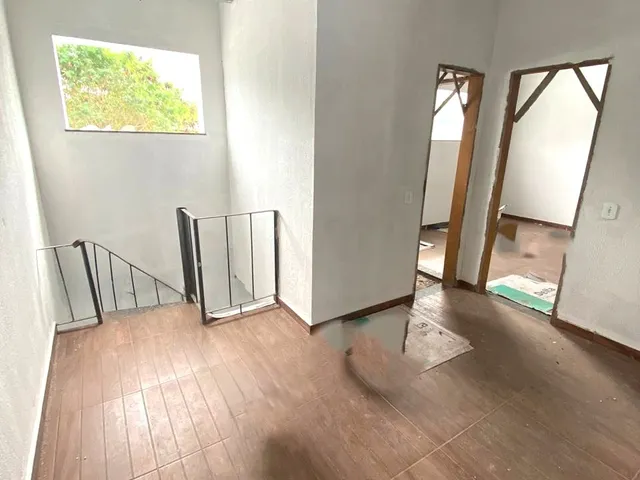 Imagem 4: LOJA - ARARUAMA Loja com 1 banheiro