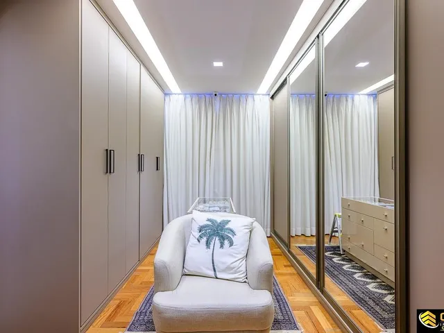 Imagem 16: Se você procura um lar que combine espaço, modernidade e uma vista de tirar o fôlego