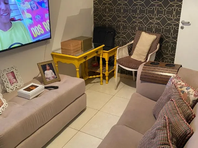 Imagem 2: VENDE-SE Casa com 4 dormitórios