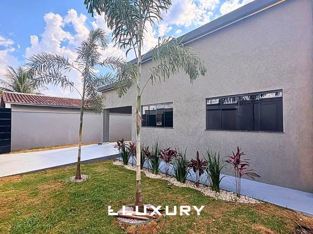 Imagem 2: Casa com 3 quartos e quintal amplo no Jardim Canedo 1 em Senador Canedo