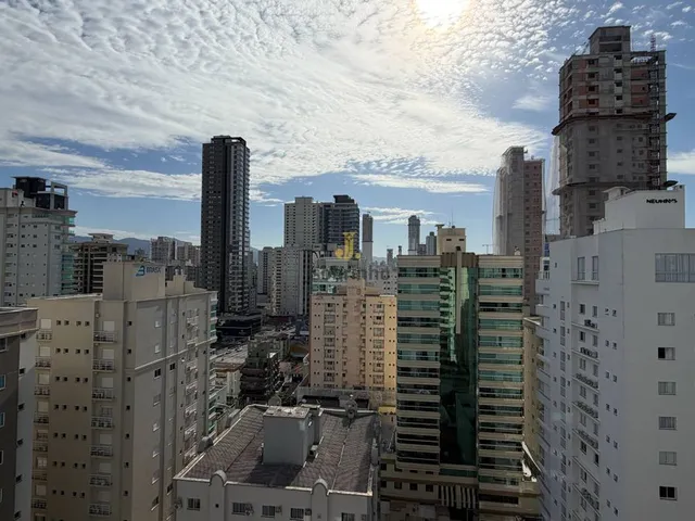 Imagem 10: Aluguel 4 suítes Meia Praia