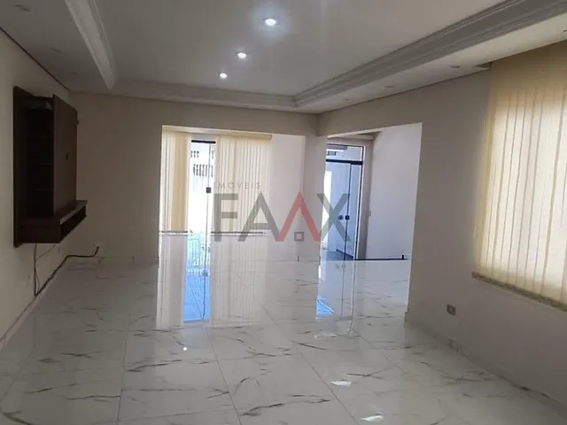Imagem 2: Casa para Locação no Batel com Piscina e 3 Quartos sendo 2 suítes