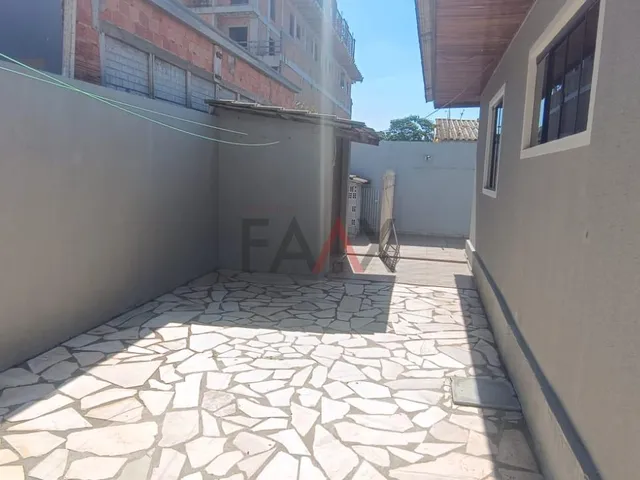 Imagem 13: Casa para Locação no Batel com Piscina e 3 Quartos sendo 2 suítes