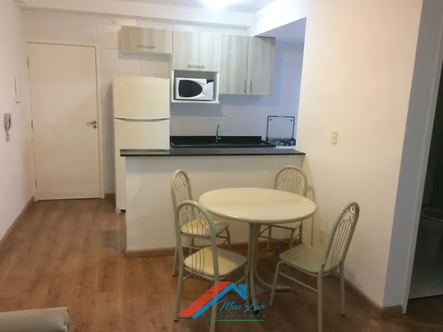 Imagem: O apartamento possui 2 Dormitórios, 1 Suíte, 2 Banheiros,