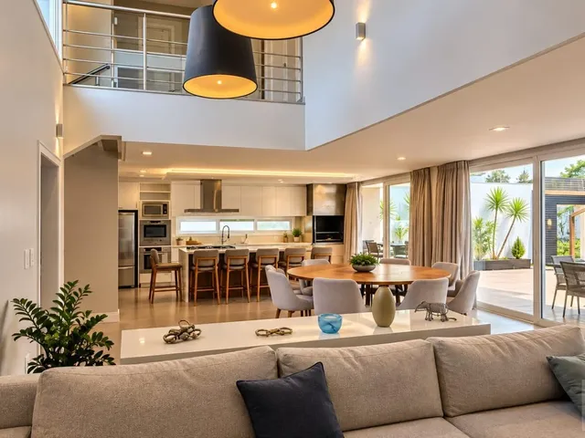 Imagem 2: Casa a Venda de Alto Padrão Bairro santa Mônica Florianópols Sc