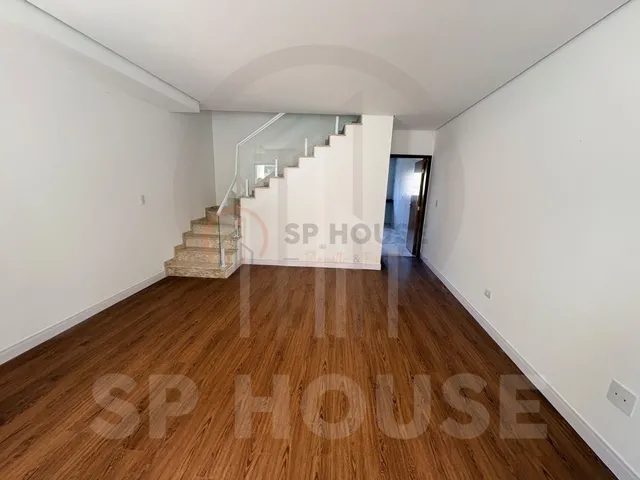 Imagem: A casa possui 3 Dormitórios, 3 Suítes, 5 Banheiros, 5