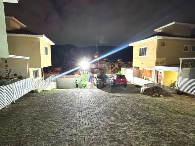 Imagem 16: Casa em Condomínio de Alto Padrão em Serra Grande, Niterói-RJ: 2 Quartos, 1 Suíte, 3
