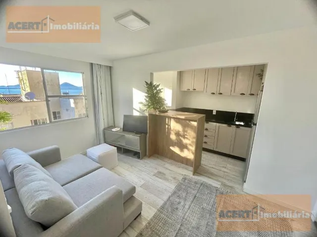 Imagem: O apartamento possui 2 Dormitórios, 1 Banheiro, 1 Vaga na